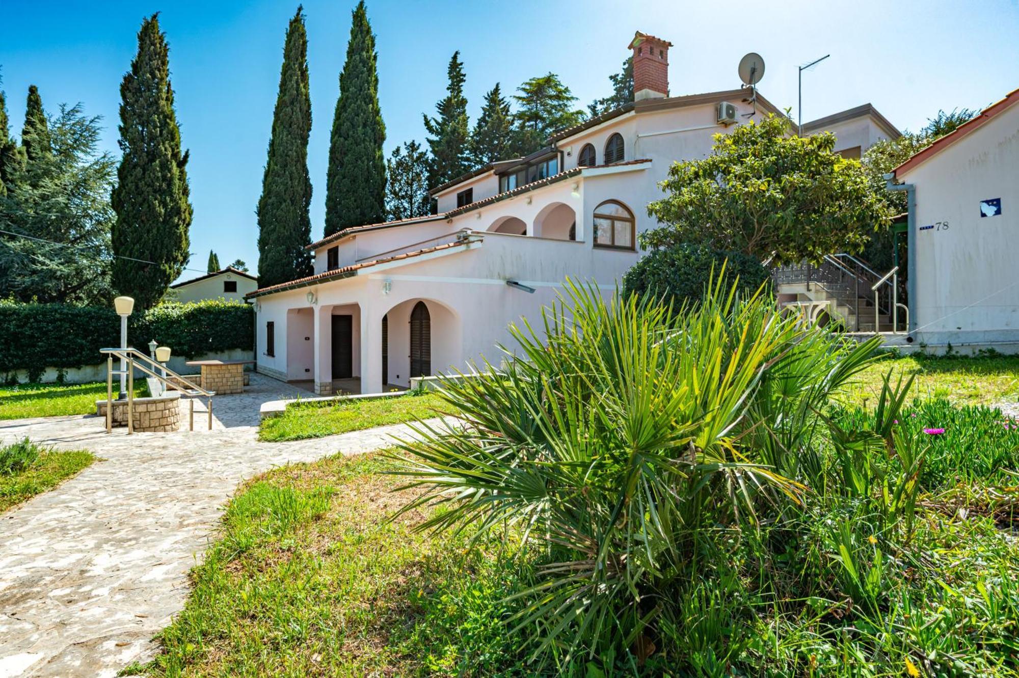 Villa Valentina Premantura Exterior photo